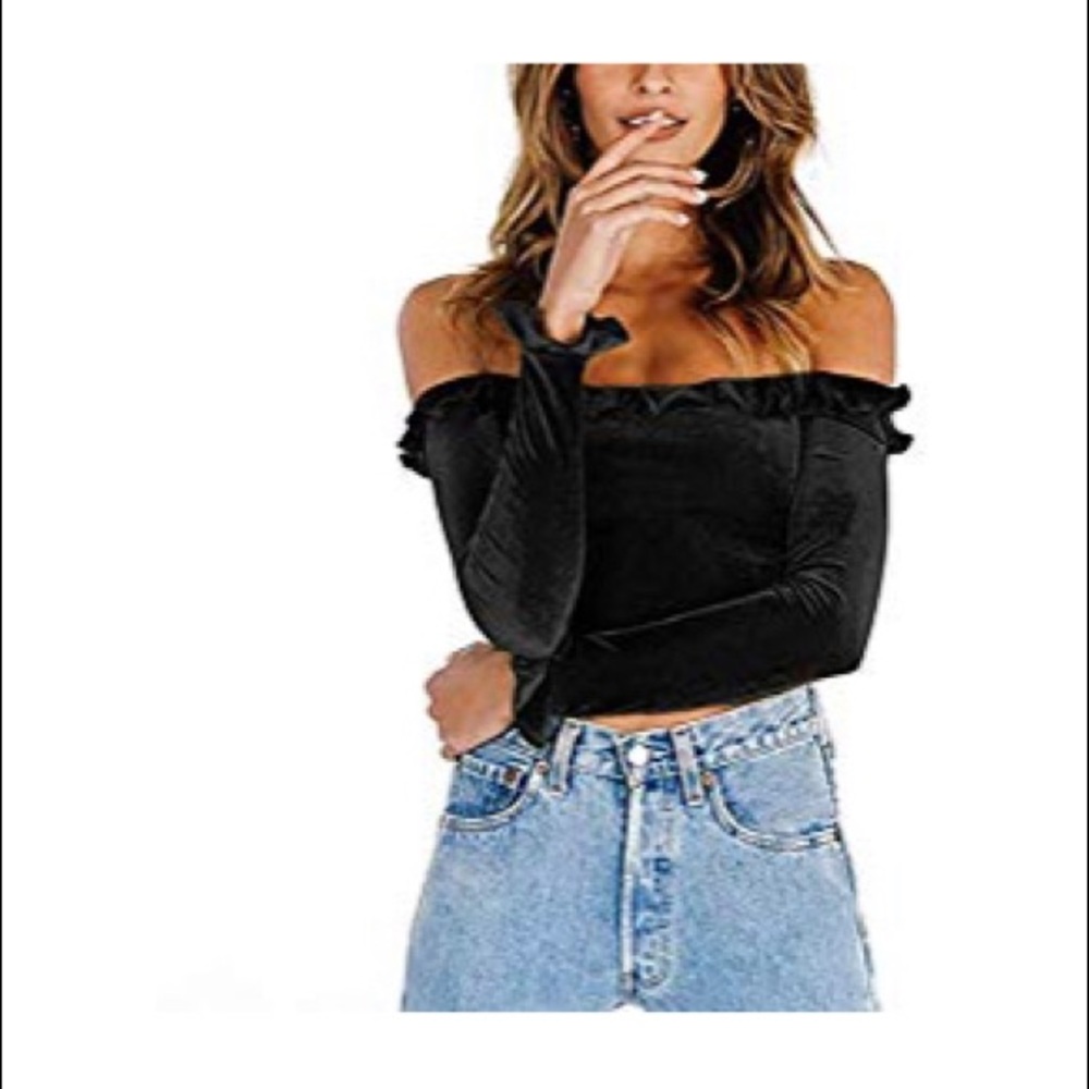 Black Off Shoulder Long Sleeve Velvet Crop Top